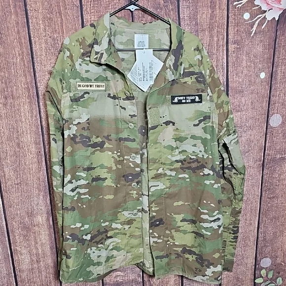 Camouflage Military Jacket with M*A*S*H Patch - Picture 5 of 9